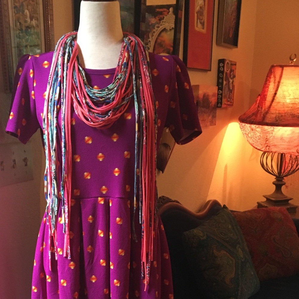 Lularoe Amelia beautiful dress